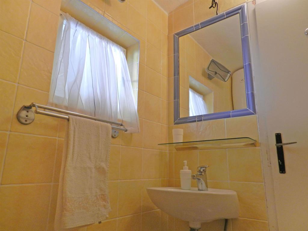 House Damir Villa Pisak Exterior photo